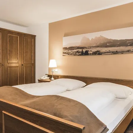 Stern Hotel
